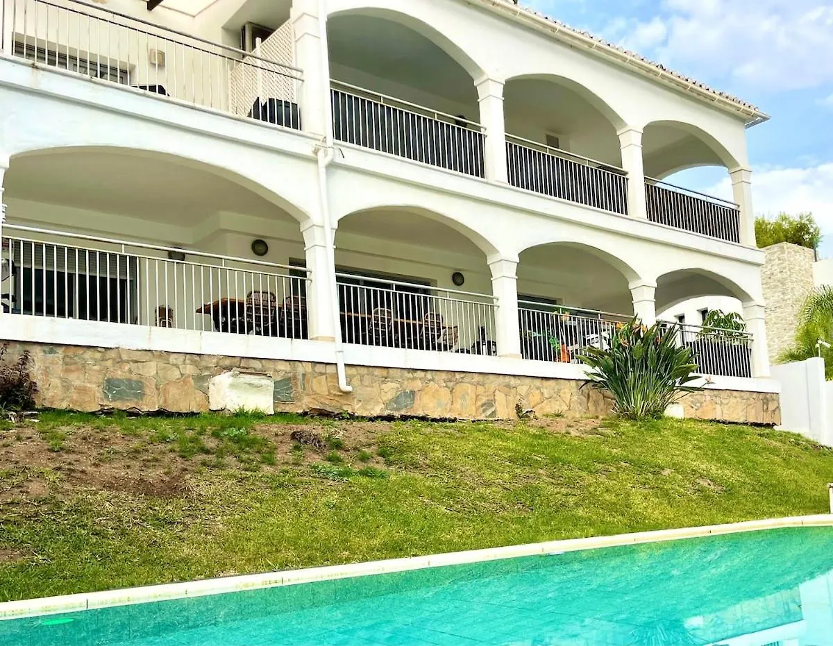 Lovely Accommodation In The Best Location 10-12 Beds! Marbella